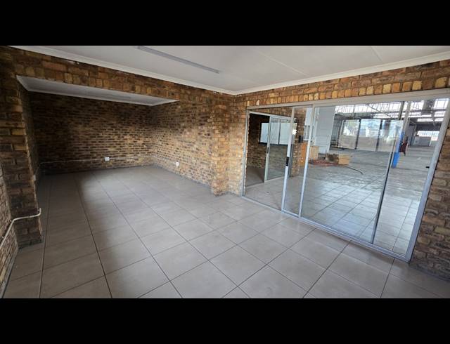 1,458M² WAREHOUSE TO LET IN ISANDO